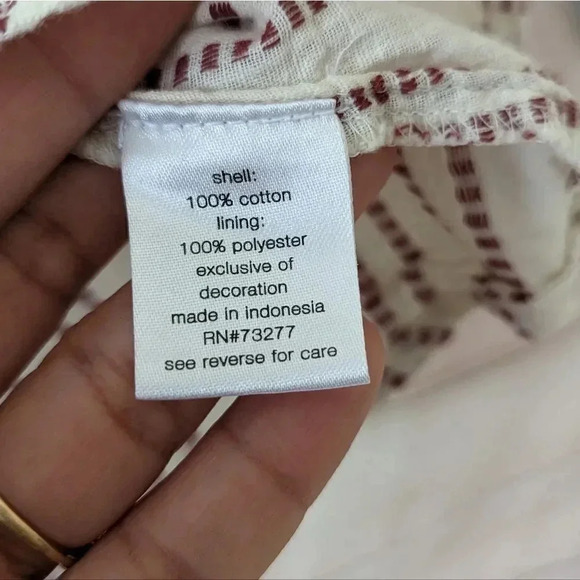 Elizabeth & James Size Medium Peasant Blouse Ivory Red Boho Ruffle Pintuck Top - Picture 9 of 12